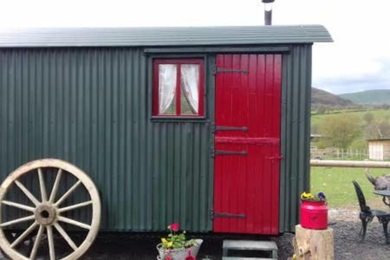 Ruby Shepherds Hut Sleeps 4 Rhayader Eksteriør bilde